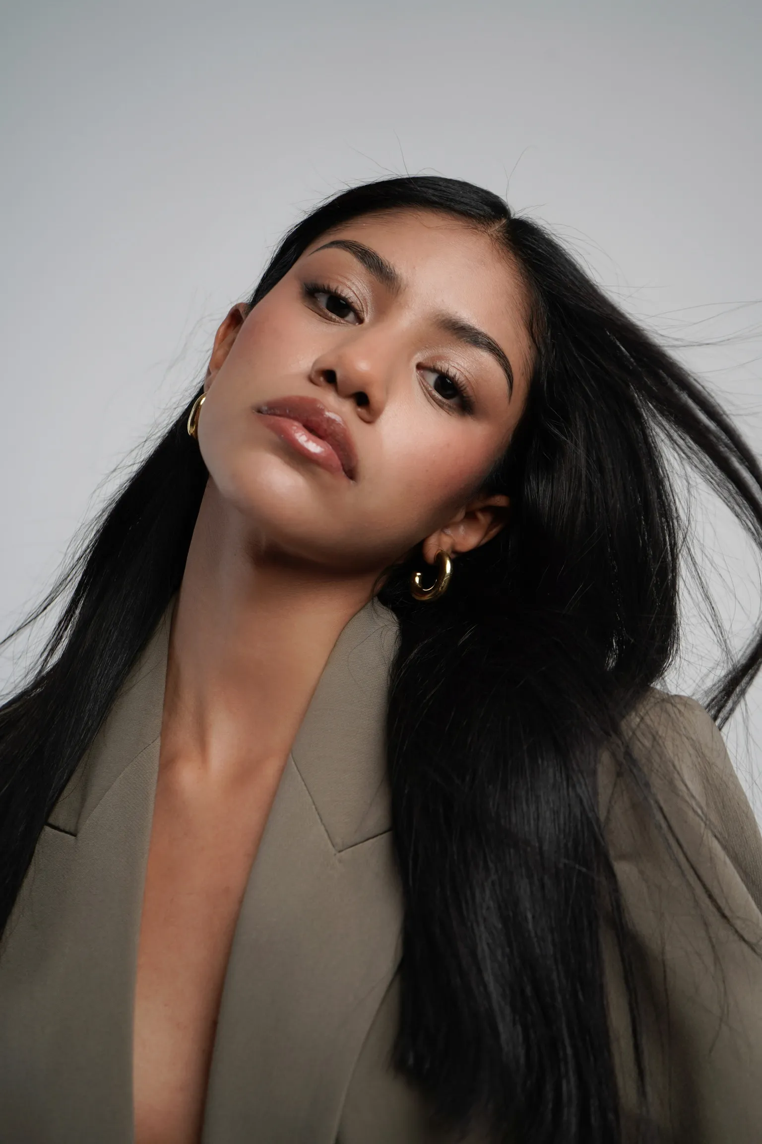 Eonia — primer plano beauty editorial