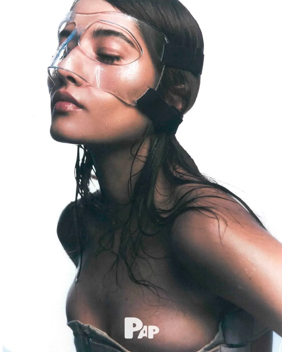 PAP Magazine — modelo con estilismo de moda